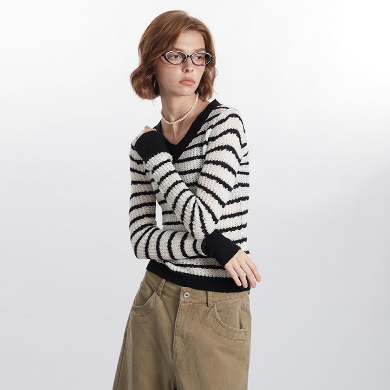 European And American V-neck Striped Design Minority Style New Long Sleeve Contrast Color Sweater